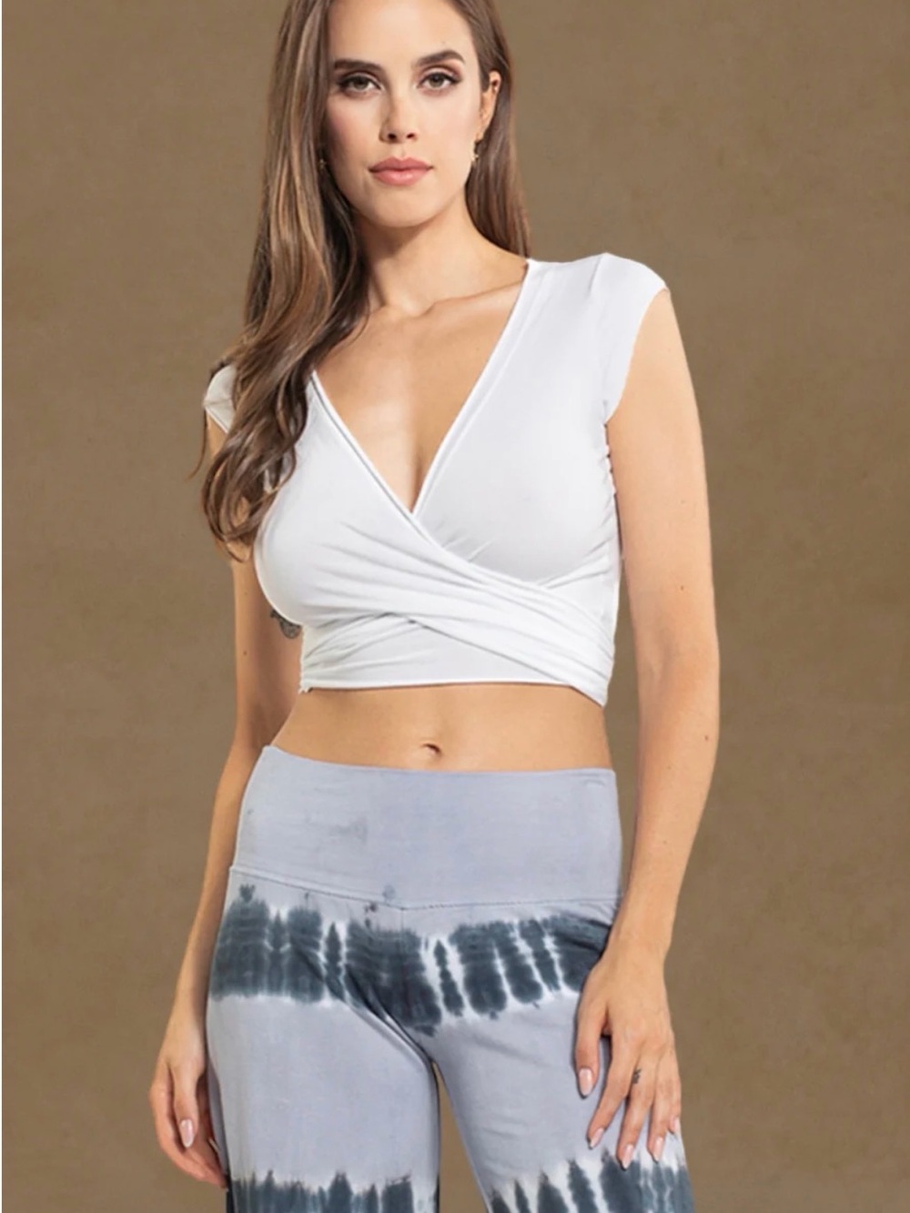 NWOT Hard Tail SL13 Wrap Front Crop Tee White Size M